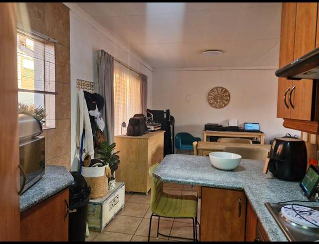 3 BEDROOM TOWNHOUSE FOR SALE IN GLEN MARAIS